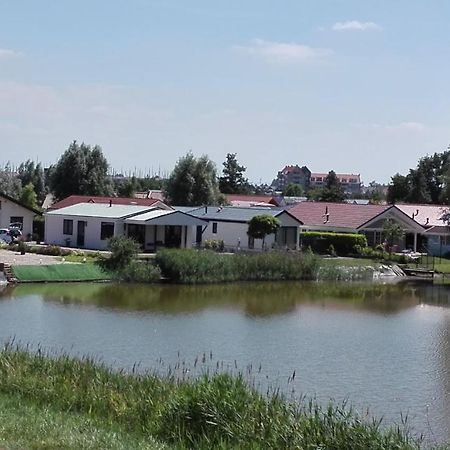 Вилла Het Boothuis Синт-Анналанд Экстерьер фото